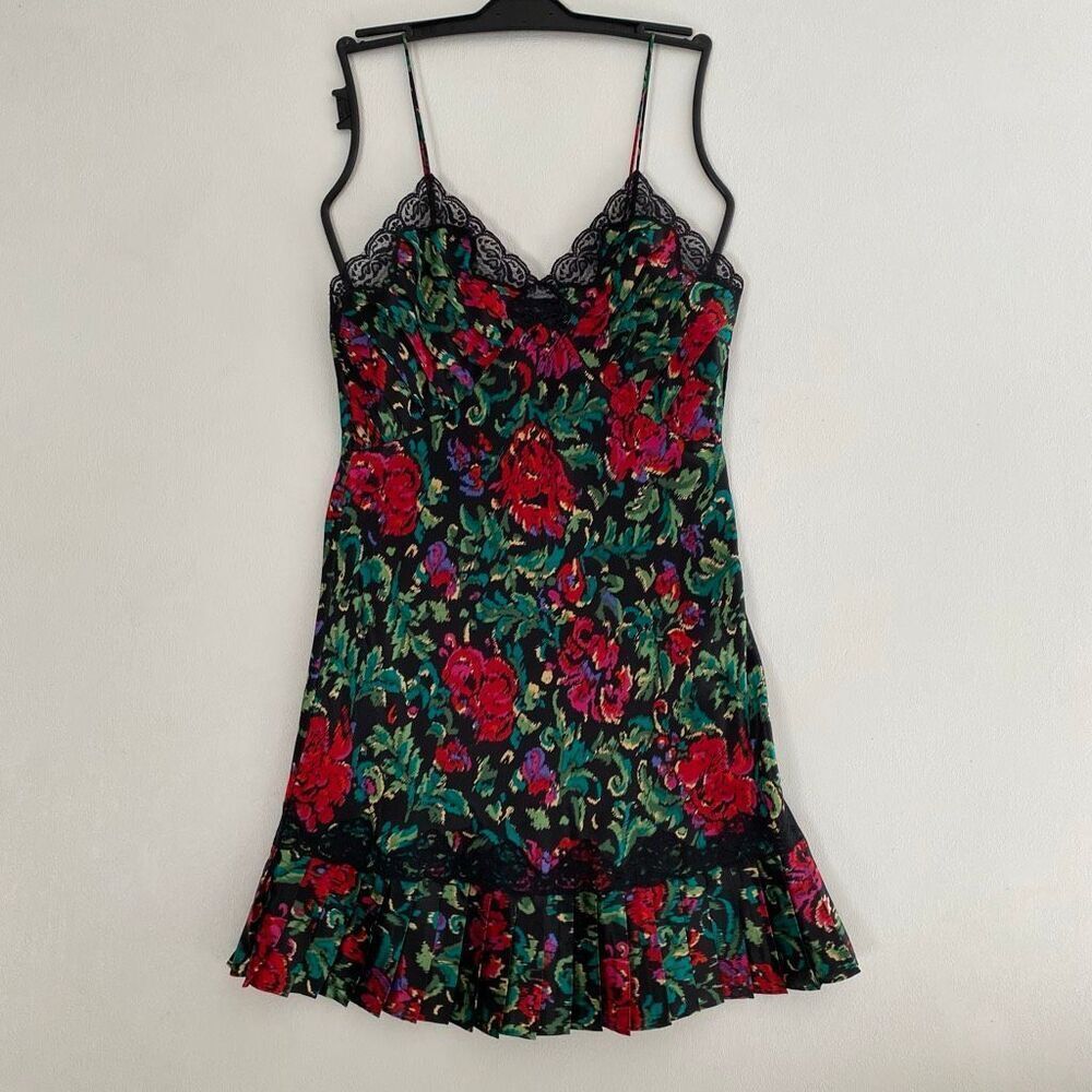 Victoria’s Secret Floral Slip Dress Lace Trim Mini Pleated Hem Size S
